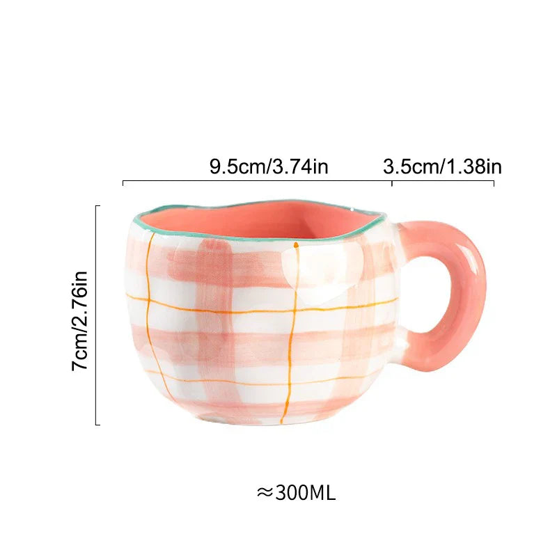 Caneca Criativa de Cerâmica 300ml - Estilo Coreano, Design de Flor Irregular, Feita à Mão - Ideal para Café, Chá e Café da Manhã