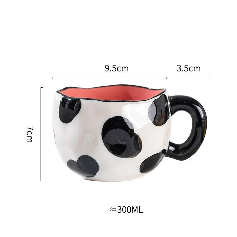 Caneca Criativa de Cerâmica 300ml - Estilo Coreano, Design de Flor Irregular, Feita à Mão - Ideal para Café, Chá e Café da Manhã